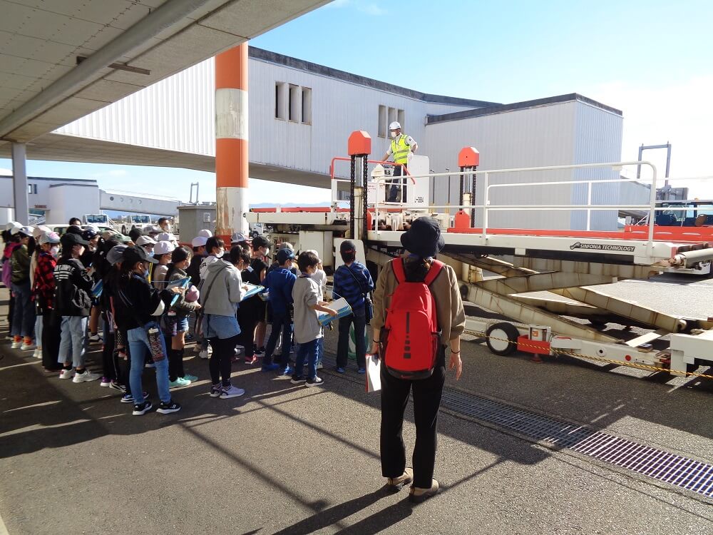 小松市立稚松小学校5年生が社会科見学に訪れました