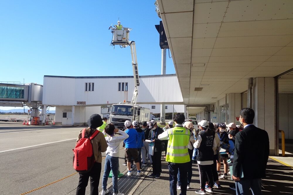 小松市立稚松小学校5年生が社会科見学に訪れました
