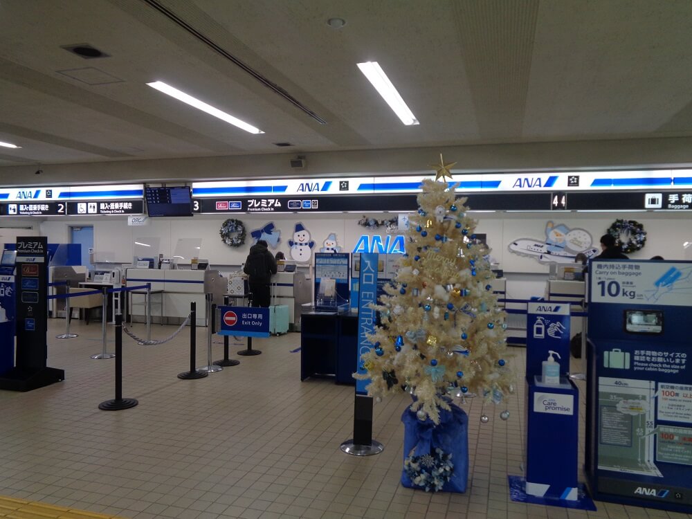 小松空港でANAと共同クリスマスイベント開催しました