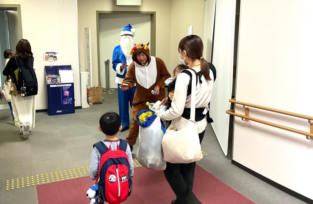 小松空港 ANAクリスマスイベントを開催